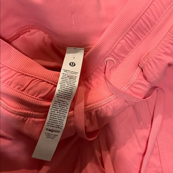 New Lululemon Dance studio HR Short 3.5" Lined 2 - Picture 4 of 5